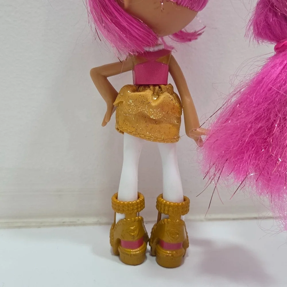 Shopkins Shoppies Lippy Lulu's Beauty Boutique VIP Playset Lil Shoppie Doll 6